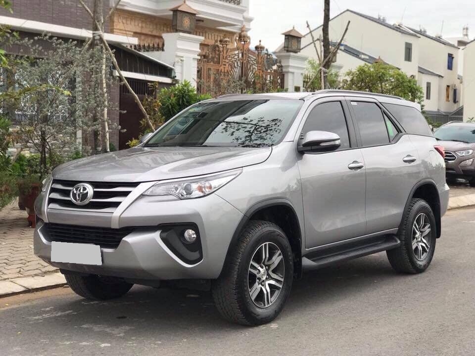 Bán gấp Toyota Fortuner 2018