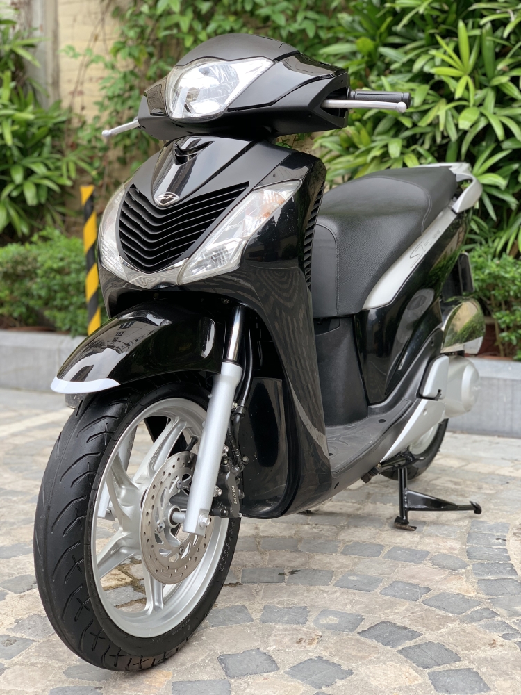 Cần bán SH Nhập 125 cuối 2013 - Xe đẹp- Máy chất- BiểnVip miễn chê