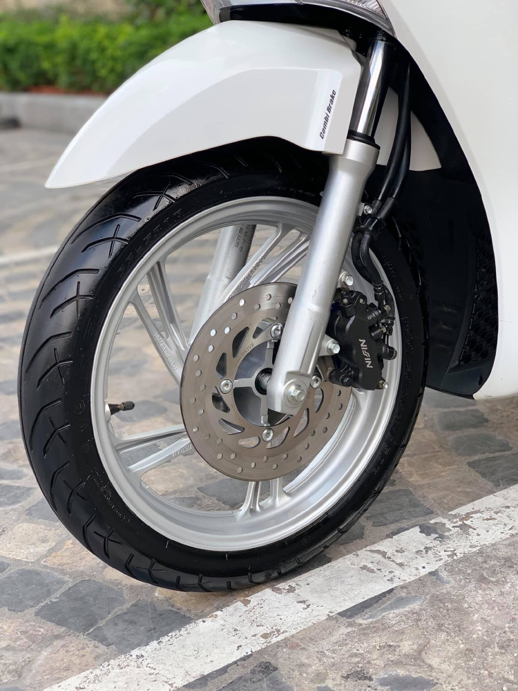 Cần bán SH Việt 125 CBS 2017 màu trắng cực chất
