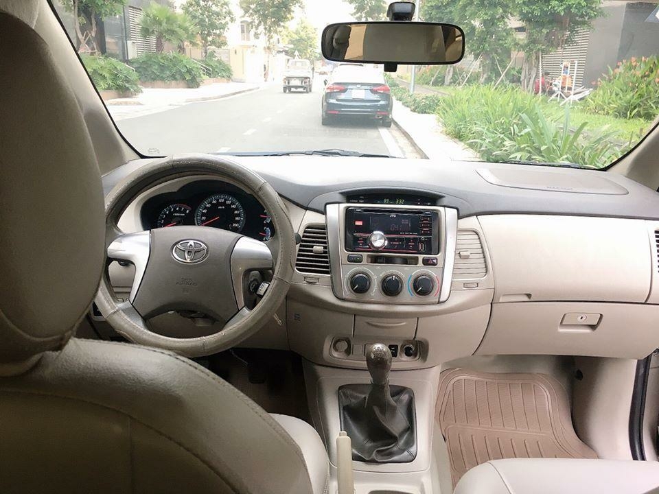 Bán Toyota Innova 2015