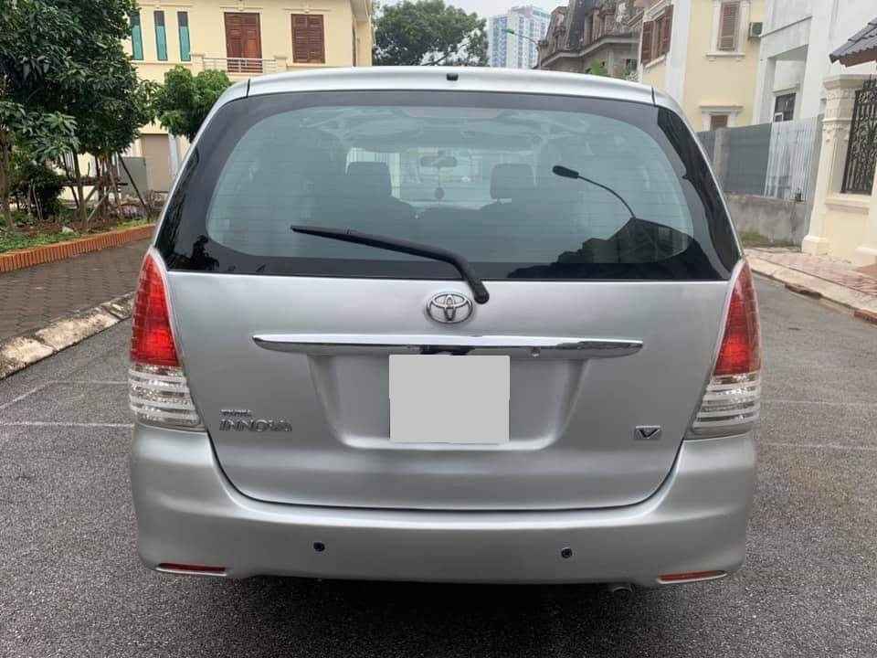 Bán Toyota Innova V đời 2011