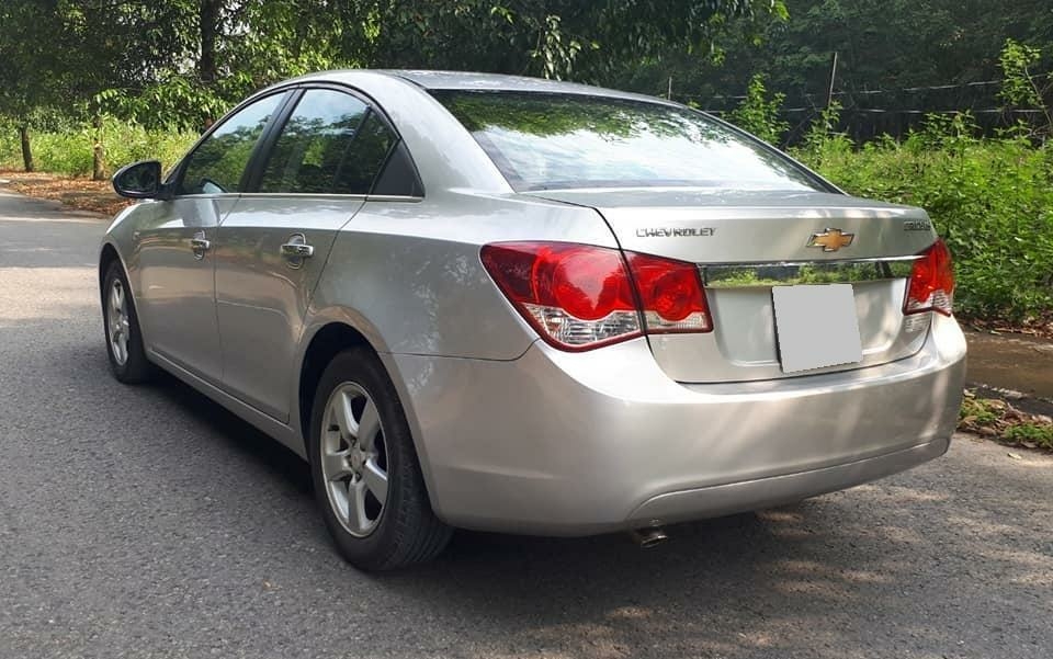 Cần bán xe Cruze 2012.