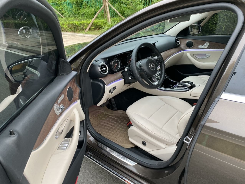 Về hưu cần bán E200.