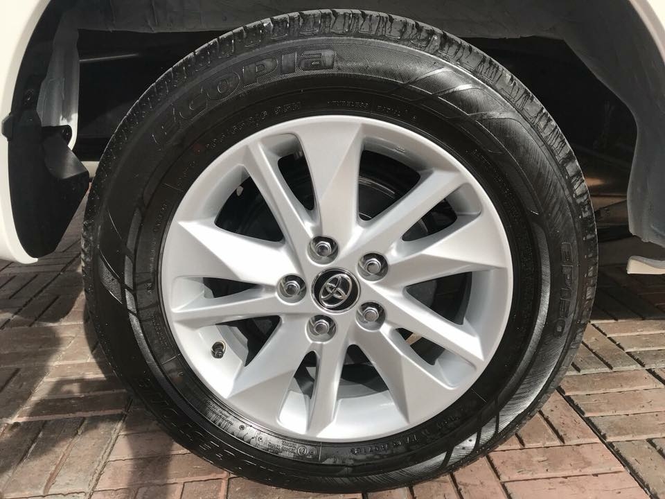 Bán Toyota Innova  màu Trắng 2018