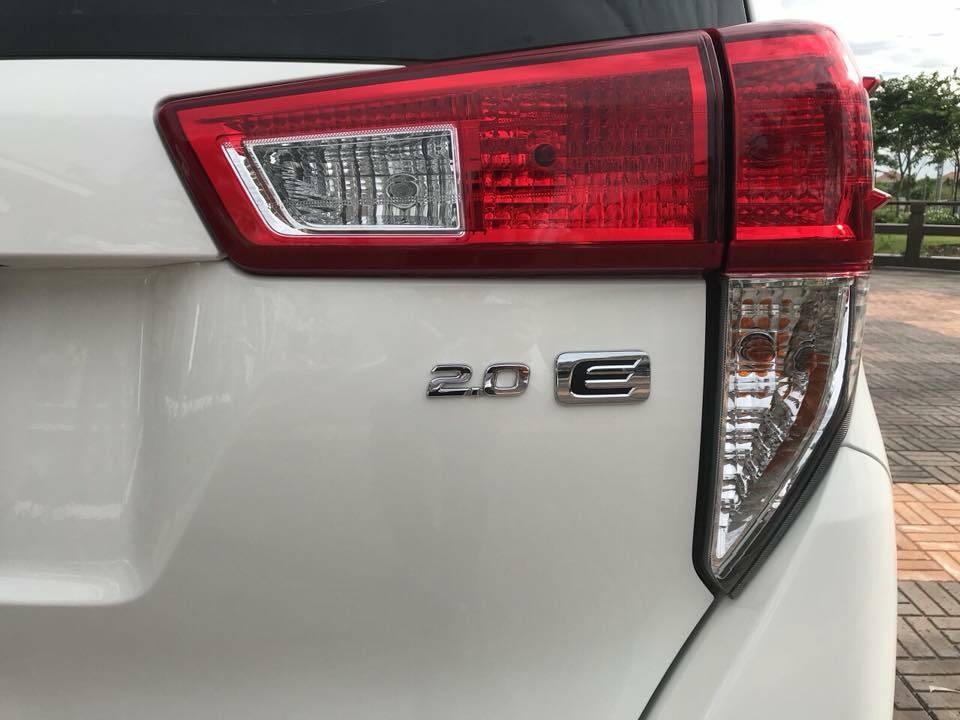 Bán Toyota Innova  màu Trắng 2018