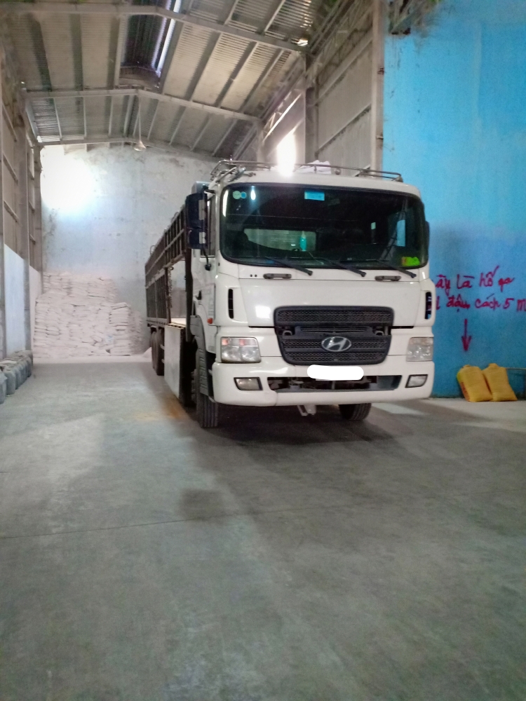 Xe tải thùng HUYNDAI 320