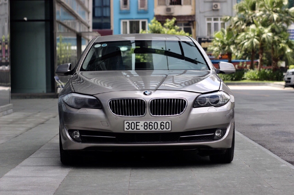 Bmw 520i sx 2012 màu vàng nội thất đen