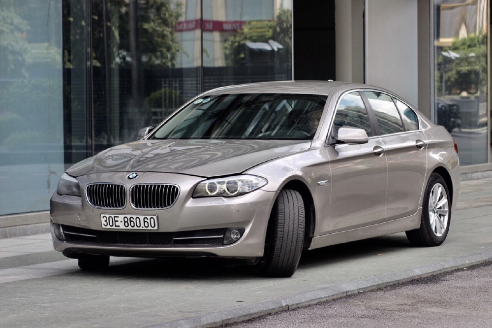 Bmw 520i sx 2012 màu vàng nội thất đen