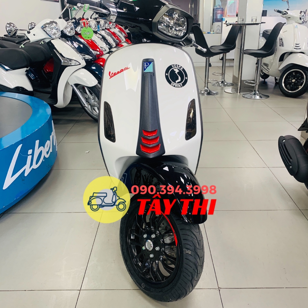 MUA VESPA SPRINT CARBON TRẮNG THIẾT KẾ TEM ĐẤU ĐỘC QUYỀN TẠI SÓC TRĂNG