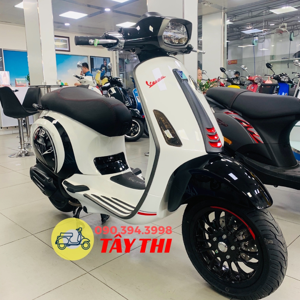 MUA VESPA SPRINT CARBON TRẮNG THIẾT KẾ TEM ĐẤU ĐỘC QUYỀN TẠI SÓC TRĂNG