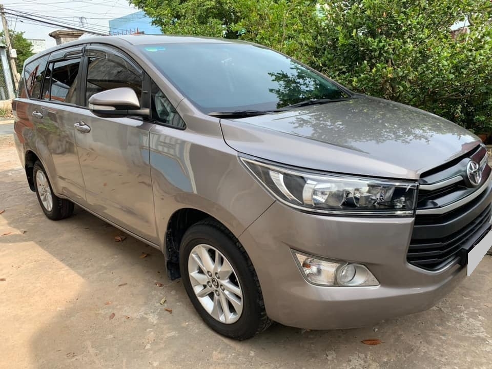 Bán nhanh Toyota Innova 2017