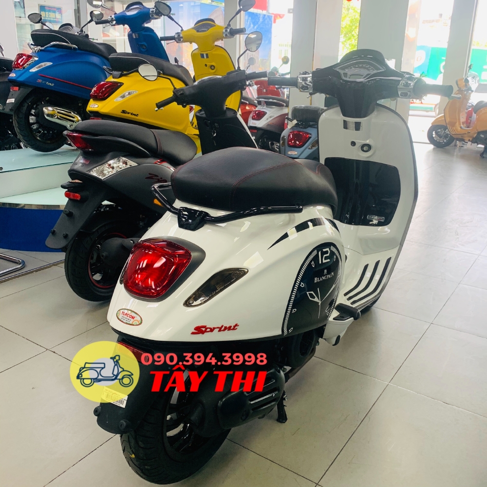 MUA VESPA SPRINT CARBON TRẮNG THIẾT KẾ TEM ĐẤU ĐỘC QUYỀN TẠI SÓC TRĂNG