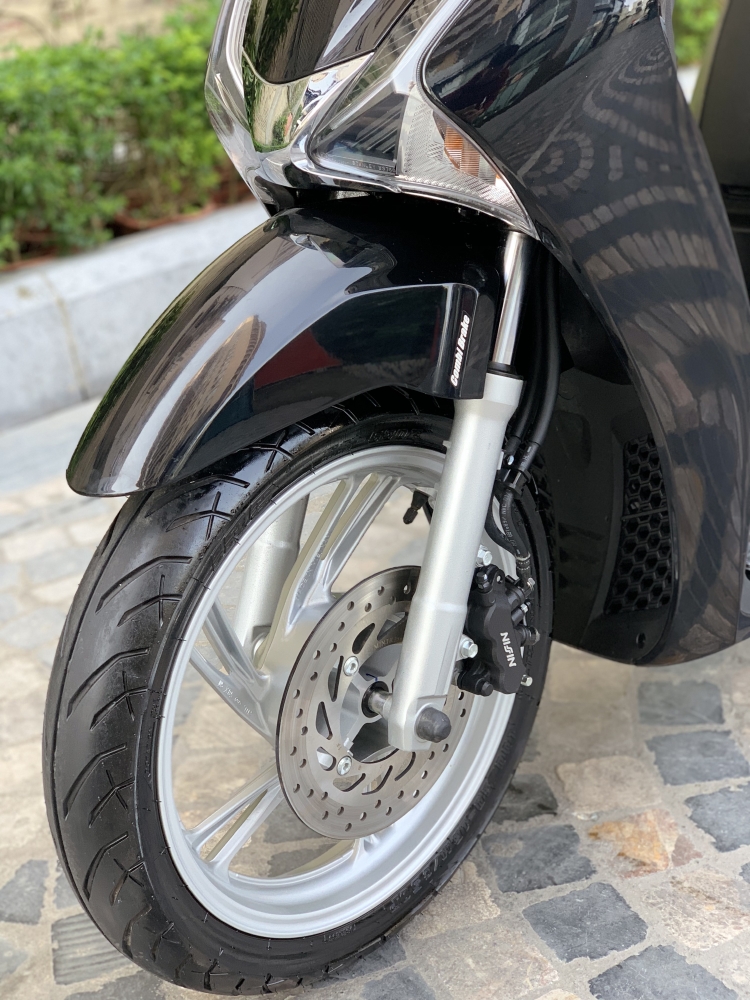 Cần bán SH Việt 125 CBS cuối 2018 màu Đen chạy 2000km quá mới
