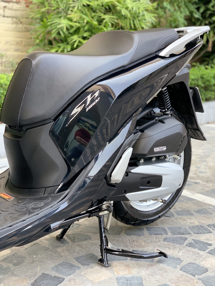 Cần bán SH Việt 125 CBS cuối 2018 màu Đen chạy 2000km quá mới
