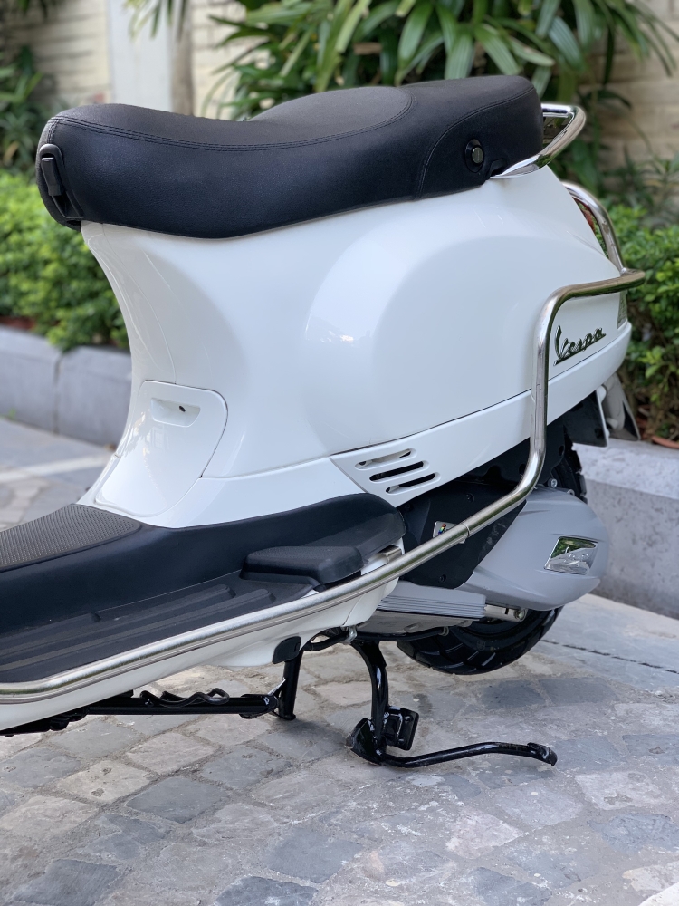 Cần bán LX iGet cuối 2017 màu Trắng đẹp miễn chê.