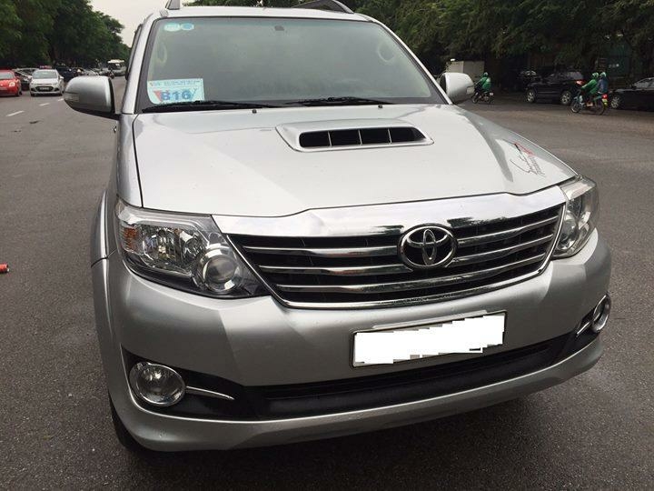 Cần bán xe Fortuner 2016