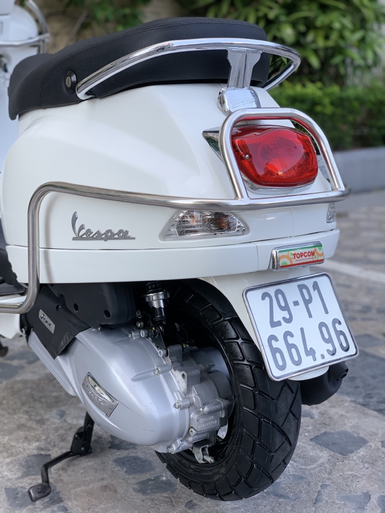 Cần bán LX iGet cuối 2017 màu Trắng đẹp miễn chê.