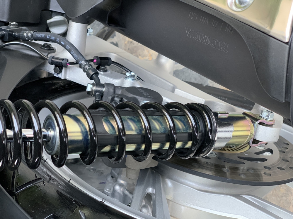 Cần bán SH Việt 150 ABS 20/11/2019 màu Trắng chạy 400km như mới