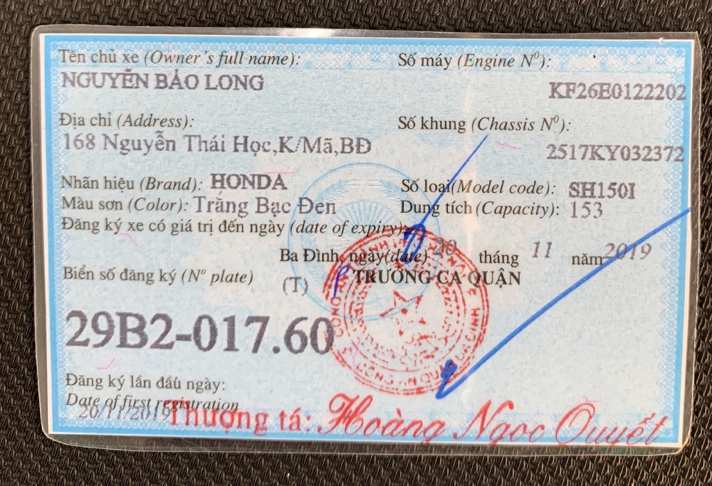 Cần bán SH Việt 150 ABS 20/11/2019 màu Trắng chạy 400km như mới