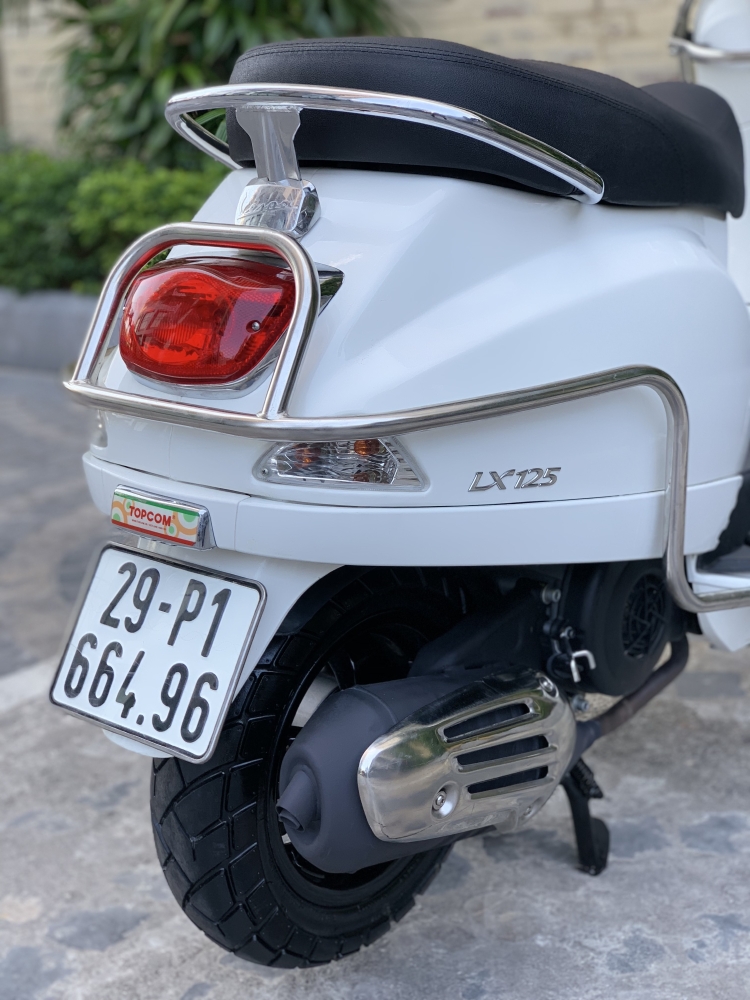 Cần bán LX iGet cuối 2017 màu Trắng đẹp miễn chê.
