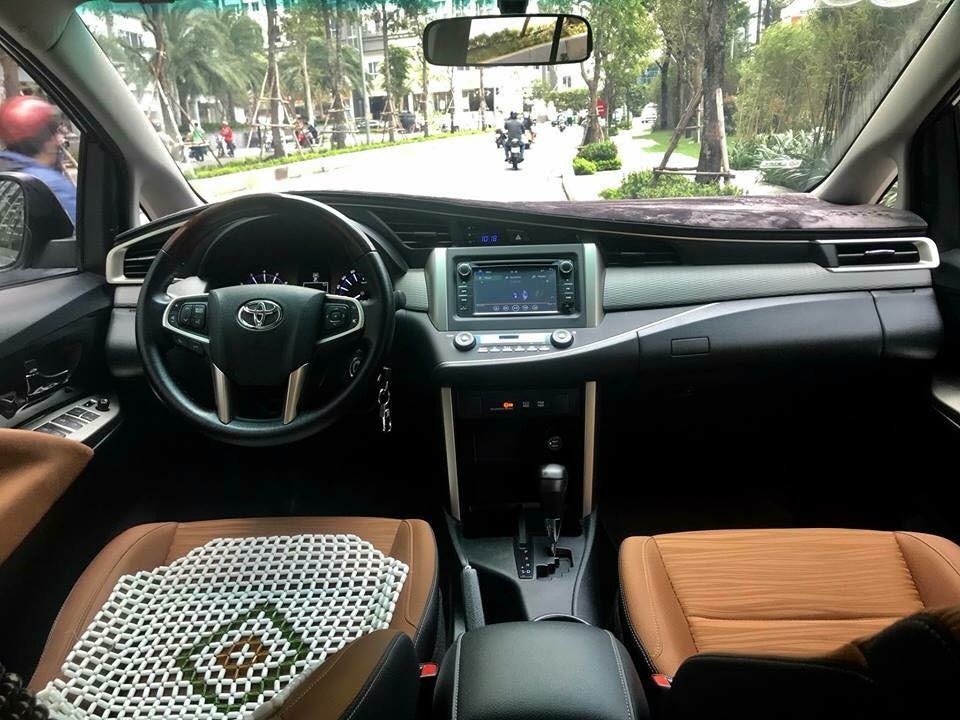 Bán Toyota Innova Xám 2016