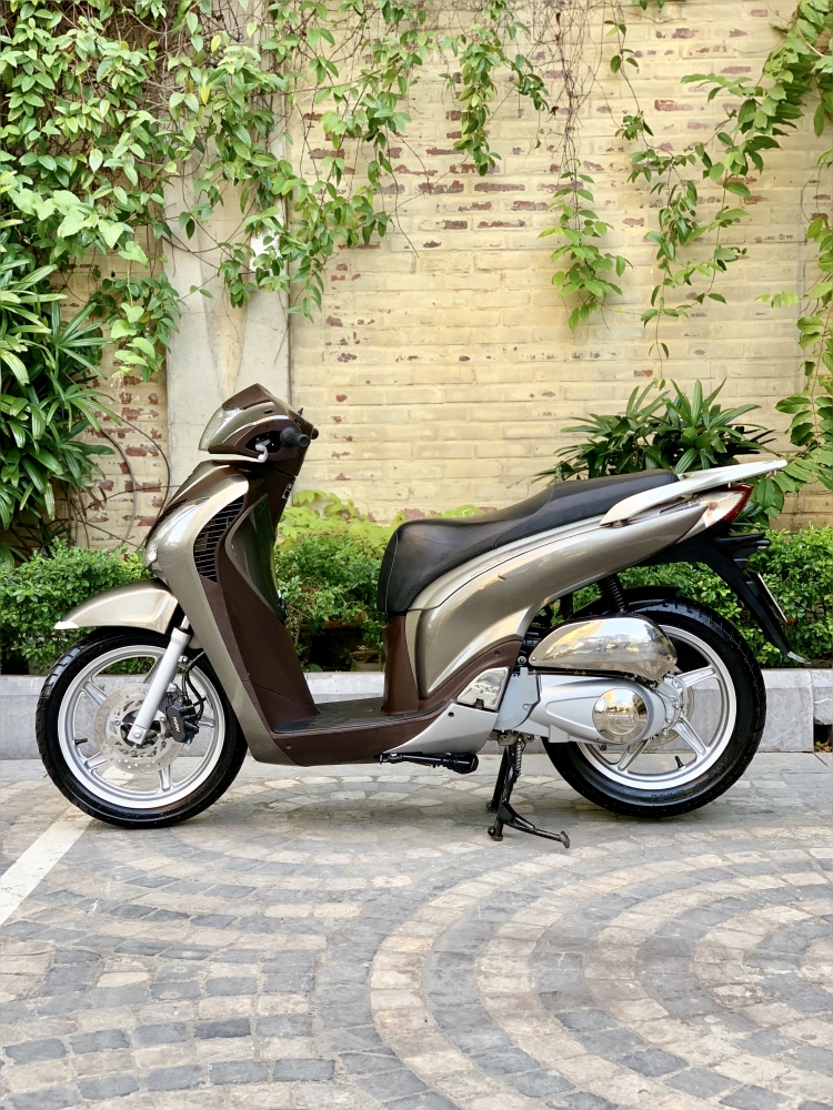 Cần bán SH Nhập 125 đời 2013 màu Sâmpanh cực chất