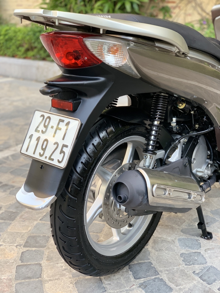 Cần bán SH Nhập 125 đời 2013 màu Sâmpanh cực chất
