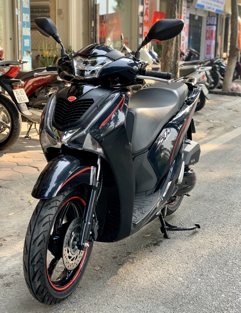 Cần bán Siêu phẩm SH Việt 150 ABS 2017 biển cực Vip 62345- Xe mới tinh chạy 400km