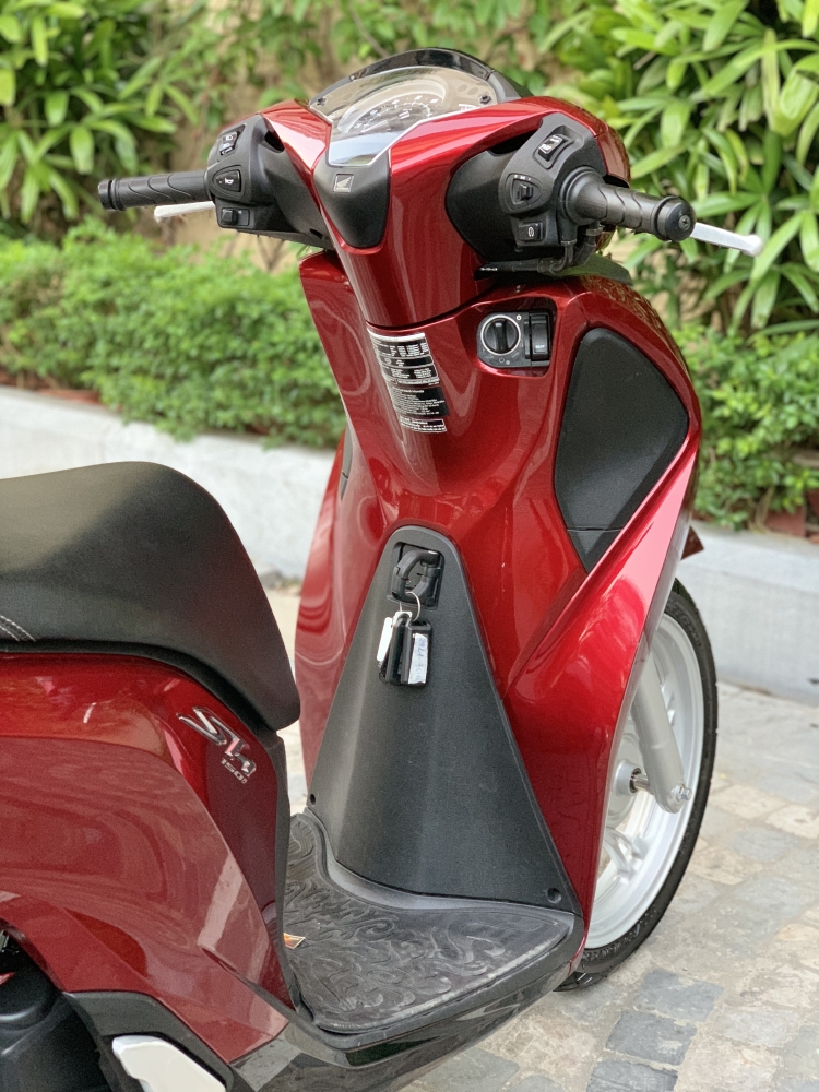 Cần bán SH Việt 150 ABS 2019 màu đỏ chạy 1000km như mới