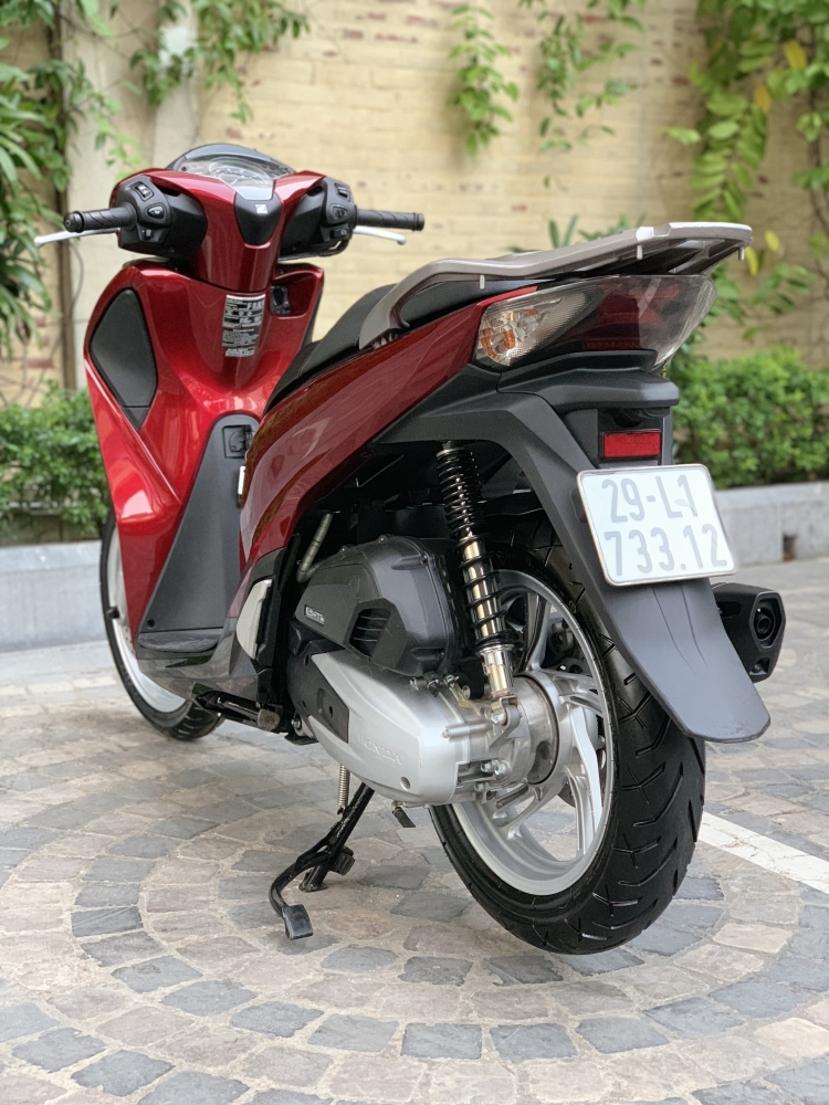 Cần bán SH Việt 150 ABS 2019 màu đỏ chạy 1000km như mới