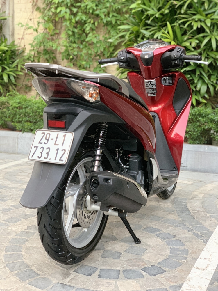 Cần bán SH Việt 150 ABS 2019 màu đỏ chạy 1000km như mới