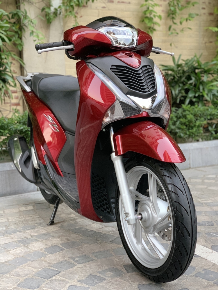 Cần bán SH Việt 150 ABS 2019 màu đỏ chạy 1000km như mới