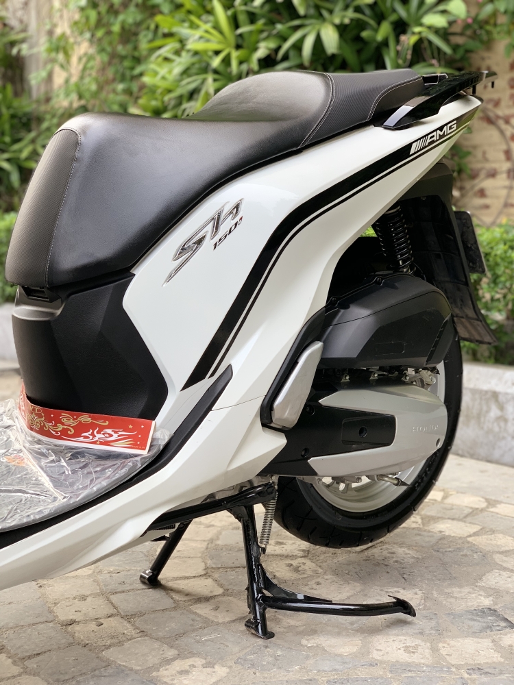 Cần bán SH Việt 150 ABS cuối 2018 màu Trắng cực đẹp- Biển Vip