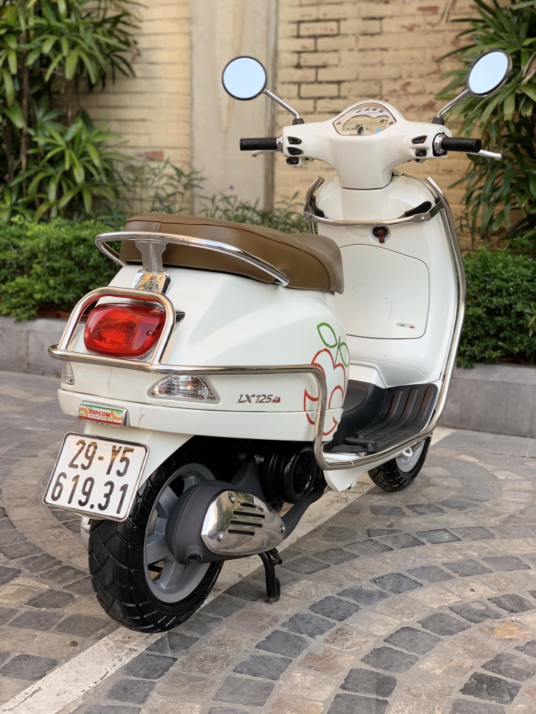 Cần bán Vespa LX ie 2012 màu Trắng cực chất