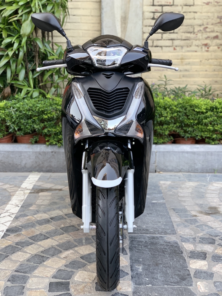 Cần bán SH Việt 125 ABS 2019 màu Đen quá mới