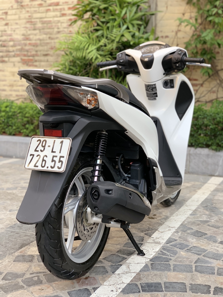 Cần bán SH Việt 125 ABS 2019 màu Trắng chạy 800km như mới
