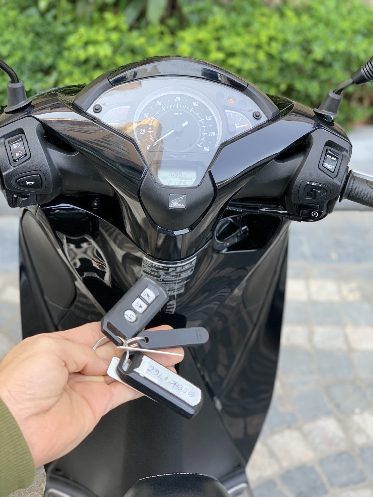 Cần bán SH Việt 125 ABS 2019 màu Đen quá mới