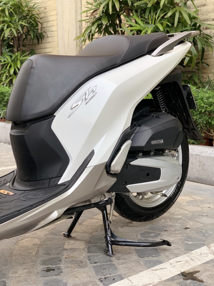 Cần bán SH Việt 125 ABS 2019 màu Trắng chạy 800km như mới