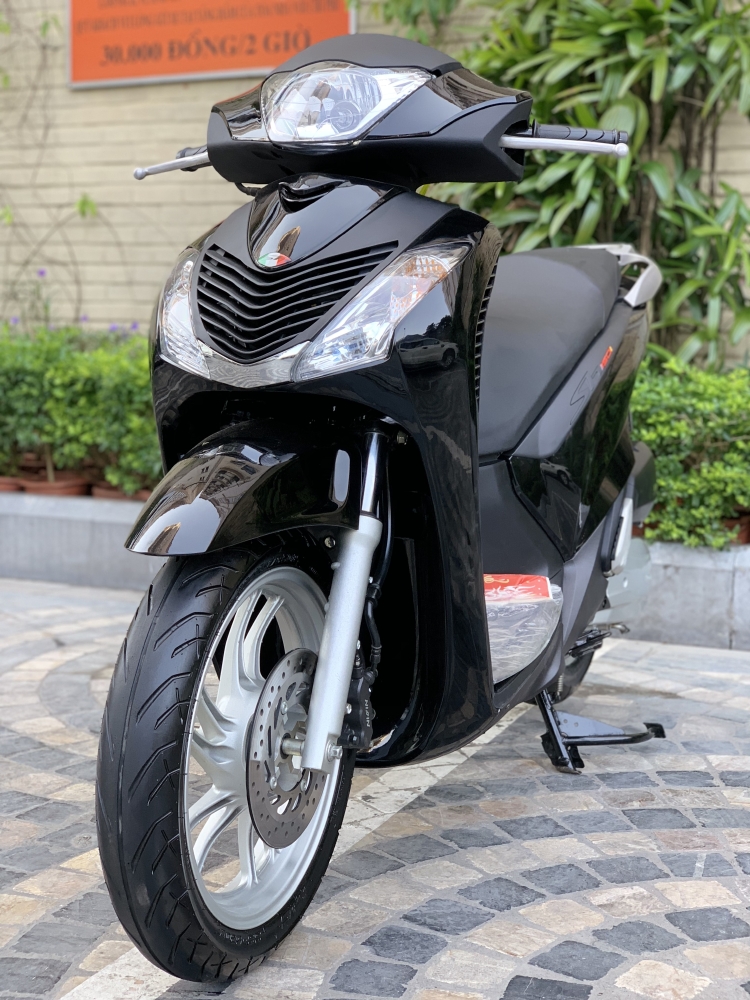 Cần bán SH Việt 150 Full nhập 2016 màu Đen cực chất, cực đẹp