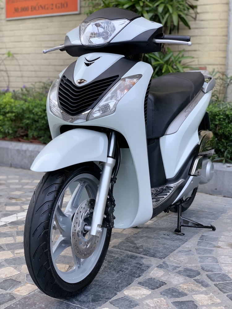 Cần bán SH Nhập 125 cuối 2012 màu Trắng cực chất