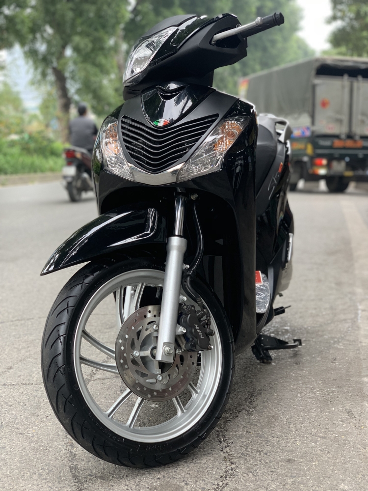 Cần bán SH Việt 150 Full nhập cuối 2016 màu Đen quá đẹp, cực chất