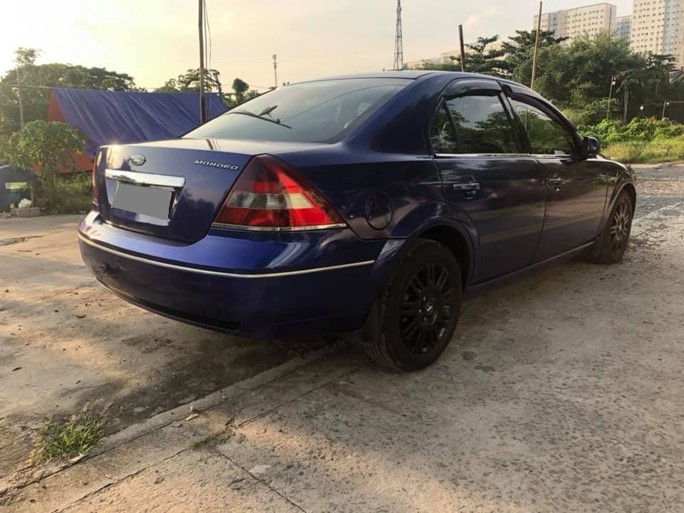 Bán Ford Mondeo Xanh 2005 tự động  full rất đẹp.