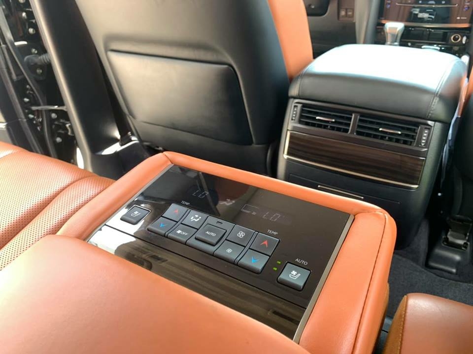 Chuyên cơ mặt đất- Lexus LX570 xuất trung đông full kịch đồ- sx 2016 LH/ 0969.313.368