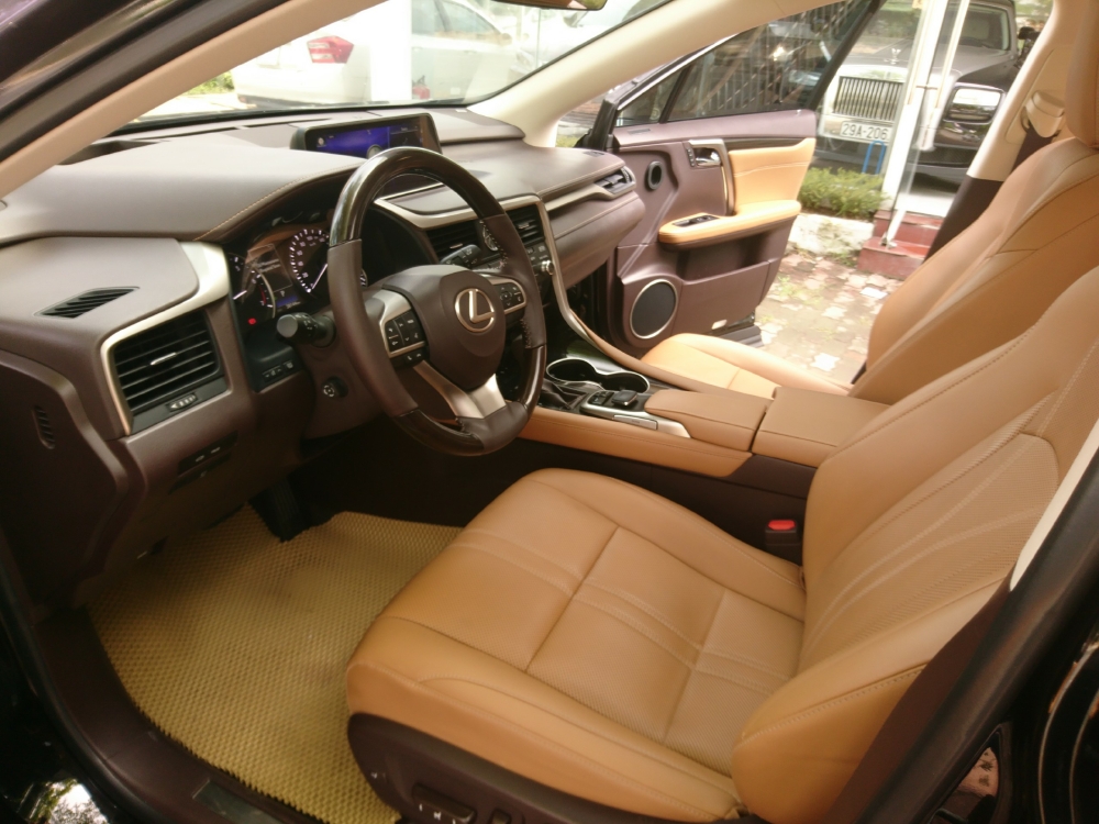 Lexus RX350 sản xuất 2016 đăng kí 2017