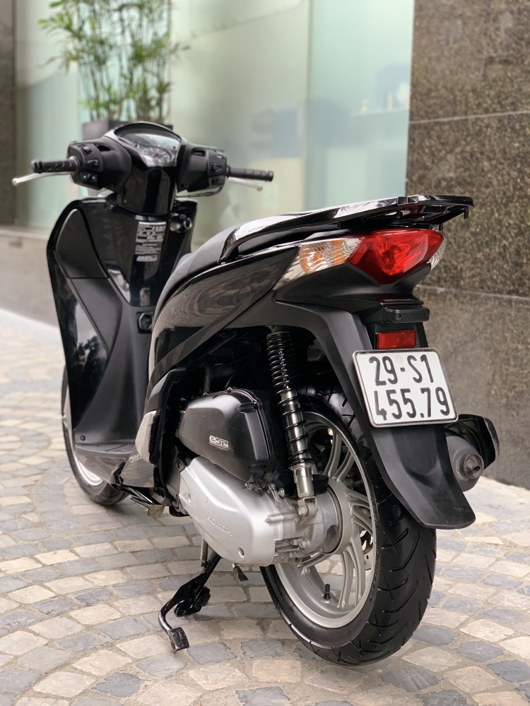 Cần bán SH Việt 125 đời 2015 màu Đen- Biển Vip