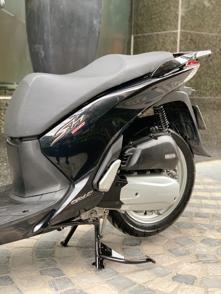Cần bán SH Việt 125 đời 2015 màu Đen- Biển Vip