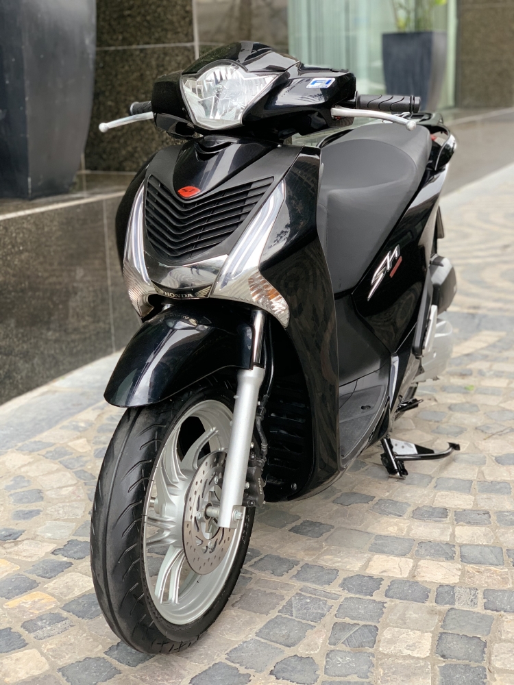 Cần bán SH Việt 125 đời 2015 màu Đen- Biển Vip