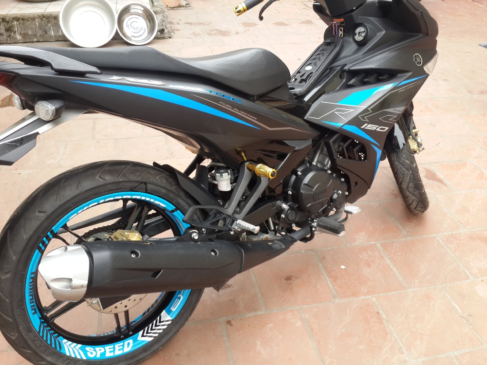 Bán Yamaha Exciter 2019 xanh đen nhám đã đi 4000 km