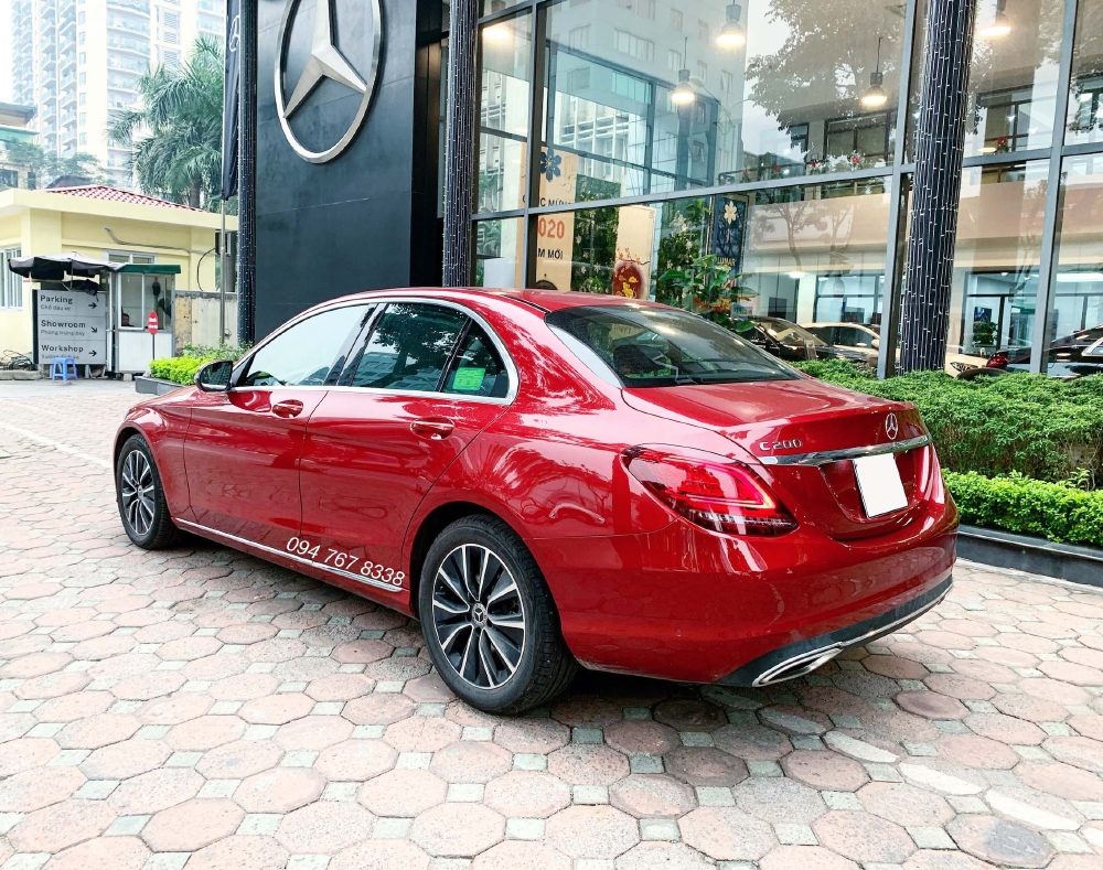 Bán Mercedes C200 2019 màu Đỏ chính chủ chạy lướt biển đẹp giá tốt