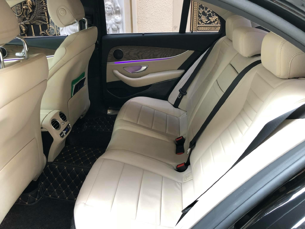Bán Mercedes E200 2017 màu Đen chính chủ biển Hn cực đẹp giá cực tốt